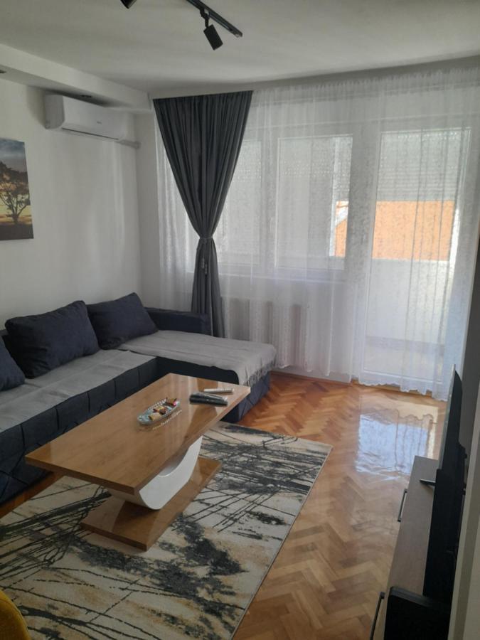 Holiday Apartaments 2 Nisz Zewnętrze zdjęcie