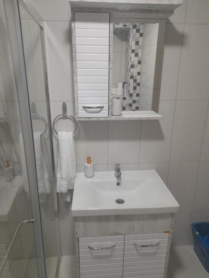 Holiday Apartaments 2 Nisz Zewnętrze zdjęcie