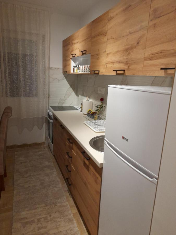 Holiday Apartaments 2 Nisz Zewnętrze zdjęcie