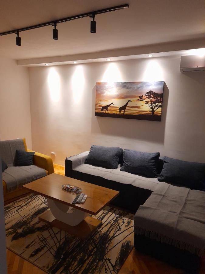 Holiday Apartaments 2 Nisz Zewnętrze zdjęcie