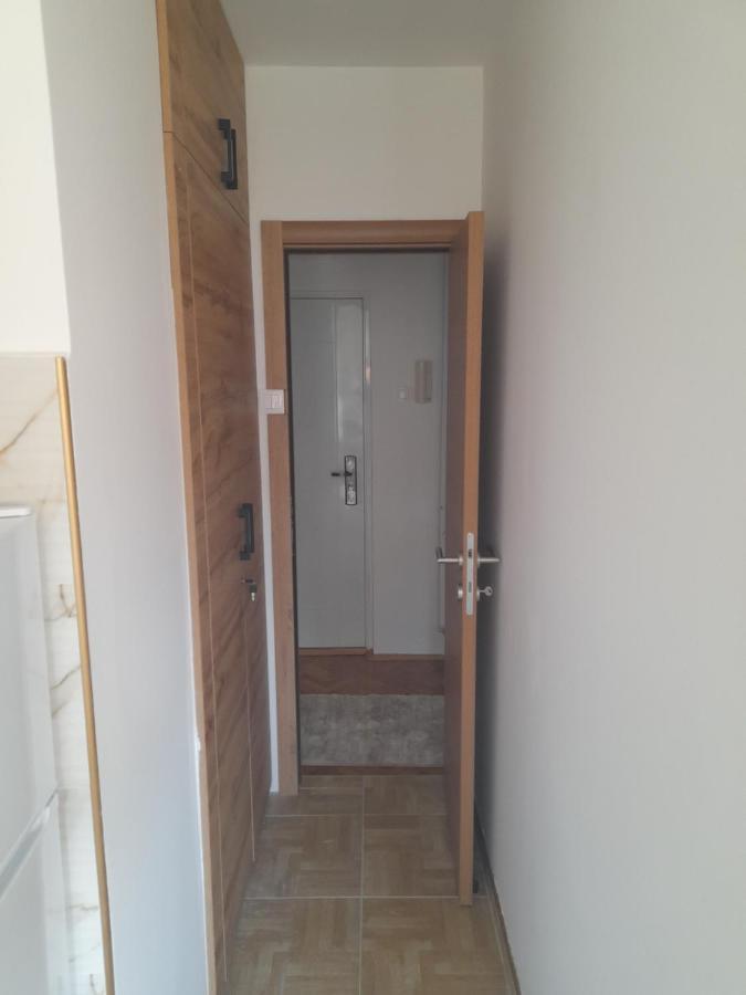 Holiday Apartaments 2 Nisz Zewnętrze zdjęcie